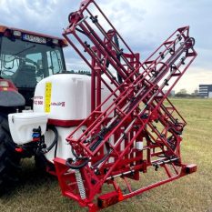 KERTITOX függesztett szántóföldi permetezők