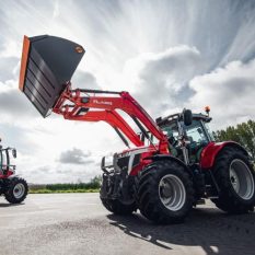 Massey Ferguson homlokrakodó