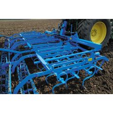 Lemken Korund magágykészítő