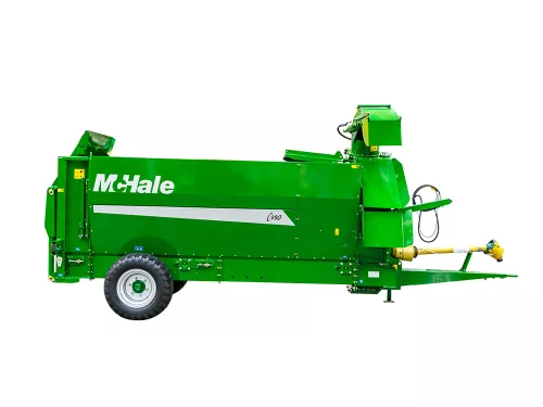 McHale C490 vontatott bálabontó-kiosztó