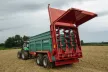 Farmtech MEGAFEX 1800 univerzális trágyaszóró pótkocsi