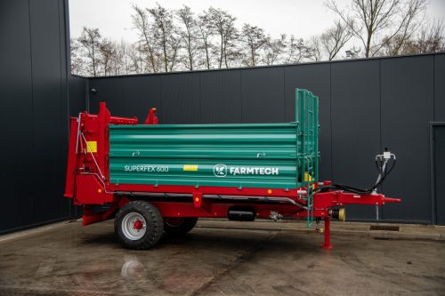 Farmtech SUPERFEX 600 trágyaszóró pótkocsi
