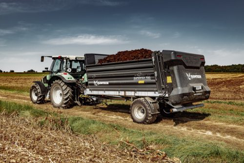 Farmtech SUPERFEX 700 trágyaszóró pótkocsi
