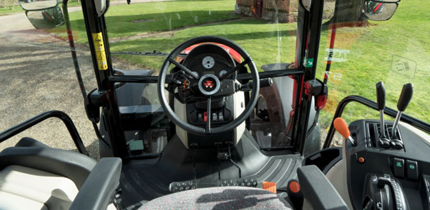 Massey Ferguson 5711 Kerteszteti Palyazat 2025 kep2